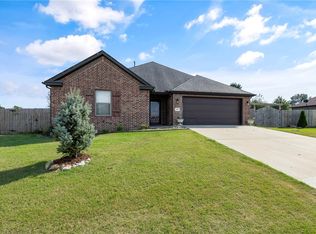 980 Choate Place Cir, Pea Ridge, AR 72751