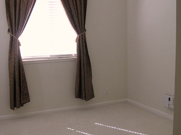 3rd image of 1739 Stebbing Dr