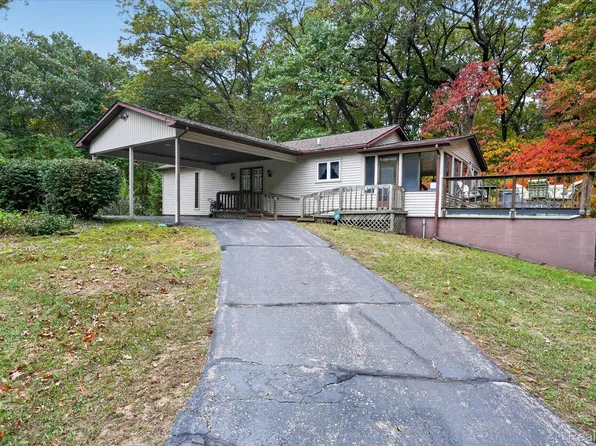 9447 McKinley Rd, Montrose, MI 48457