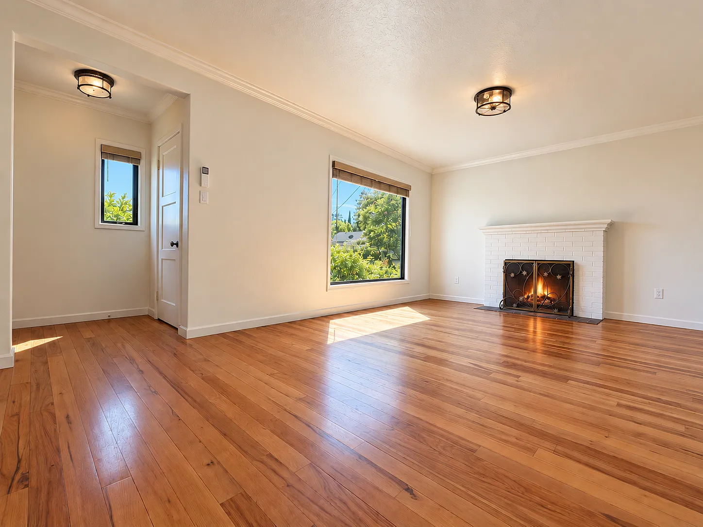 3 bed, 1800 sqft, $3,850 — Photo 2