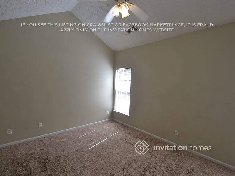 1456 Gates Cir SE — Photo 6