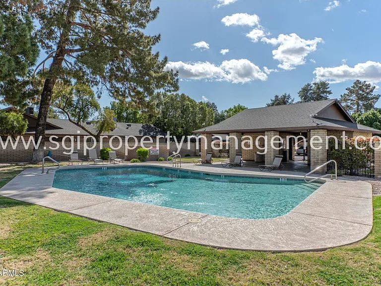 117 W Concorda Dr #103 — Photo 1