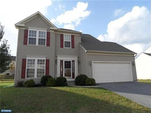 1st image of 121 Tweedsmere Dr