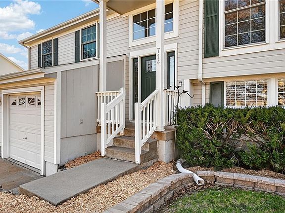 5th image of 714 S Sunset Ln