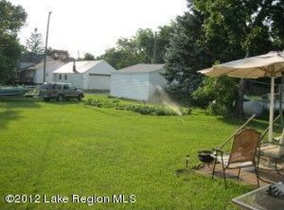 12 1st Ave NW, Elbow Lake, MN 56531