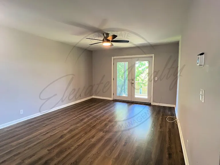 555 N Dupont Ave #C53 — Photo 7