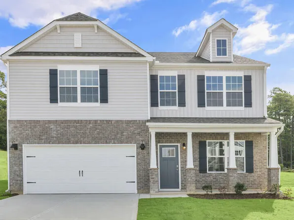 700 Lazy Elm Lane, Aberdeen, NC 28315