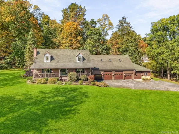 217 River Road Extension, New Paltz, NY 12561