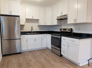1130 E 17th St, Oakland, CA 94606