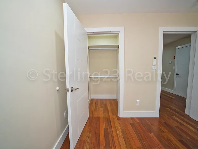 21-08 Steinway St #4 — Photo 14