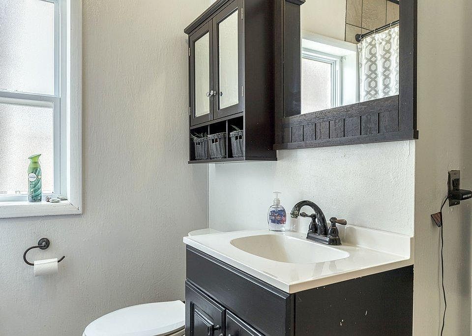 1st image of 6162 W Park Ave #1F