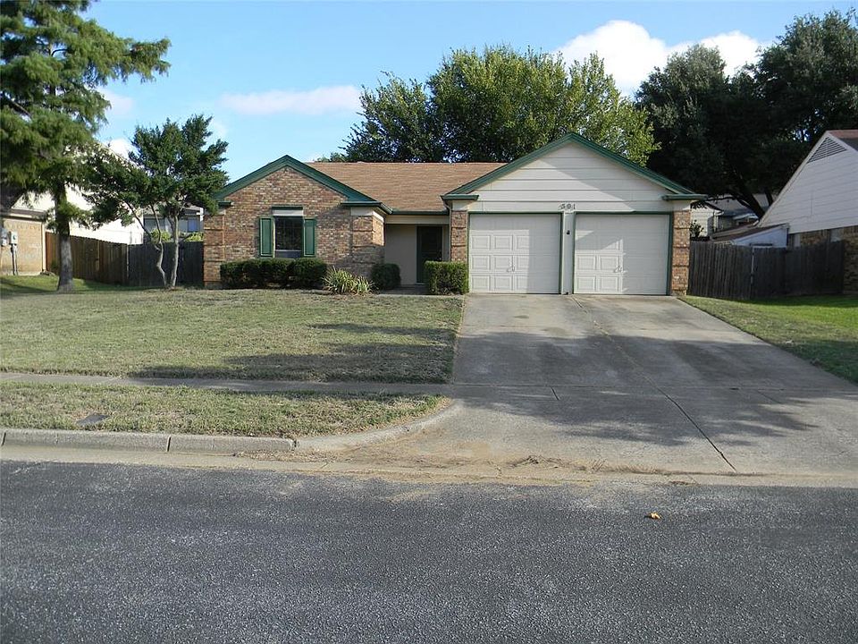 1st image of 501 Harrington Ln