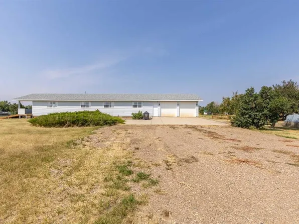 110 SE Blayney Ave, Lethbridge County, AB T0L 0G0