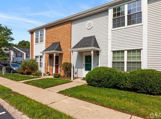 184 Applegate Ln, East Brunswick, NJ