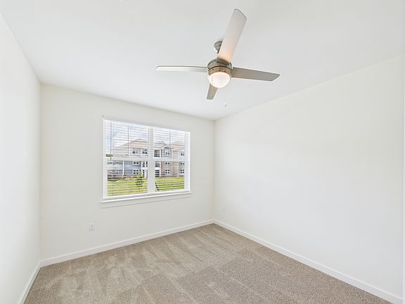 4th image of 2520 New Port Royal Rd #5303