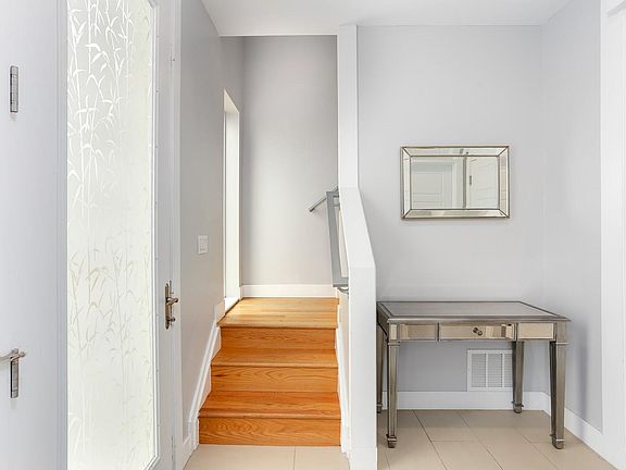3rd image of 1820 N Julian St Unit 106
