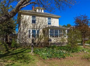 23 Knowlton St, Camden, ME 04843