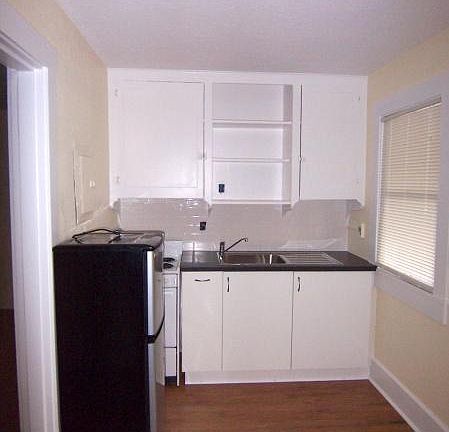 2nd image of 335 7th Ave N APT 9