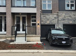 5672 Dorchester Rd #18, Niagara Falls, ON L2G5S3