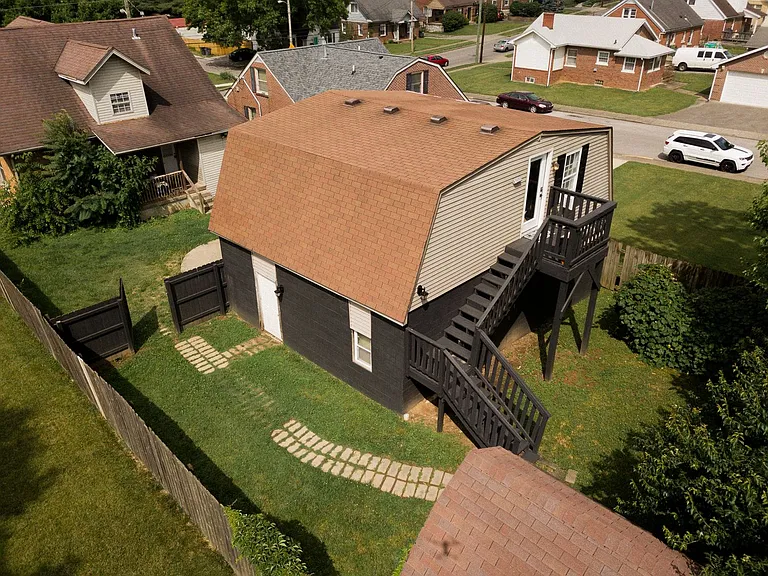 425 Gibson Ave #B — Photo 7