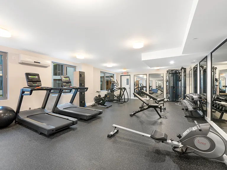 2128 Ocean Ave #4G — Photo 11