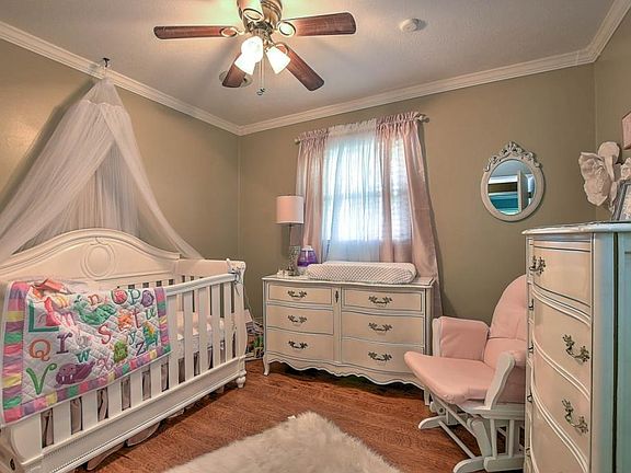 5th image of 107 Lynnview Cir