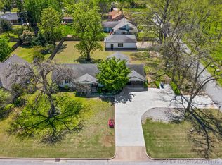 1904 E 55th St, Tulsa, OK 74105