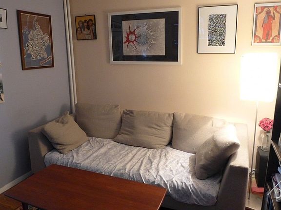3rd image of 504 President St #2