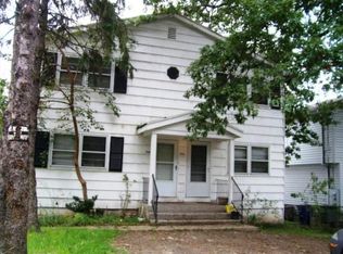 346-348 Pond St, Bridgeport, CT 06606