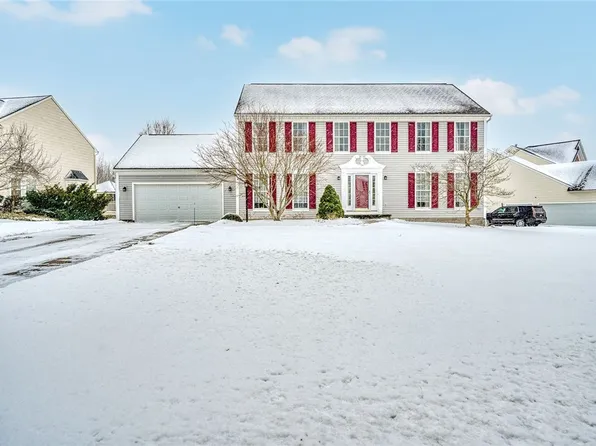 14 Chadwick Mnr, Fairport, NY 14450