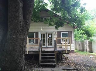 2224 E Grand Ave, Des Moines, IA 50317