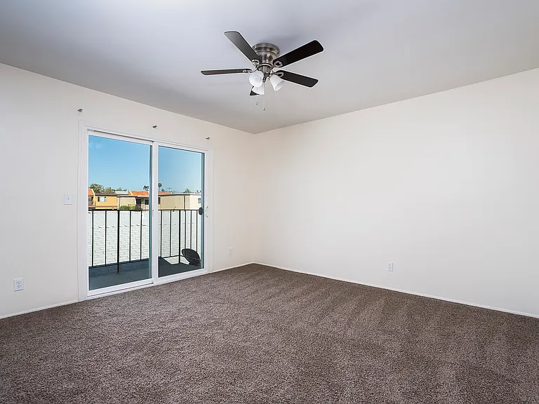 347 Roosevelt St #4A — Photo 14