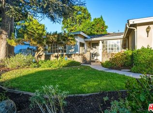 5518 Saloma Ave, Van Nuys, CA 91411