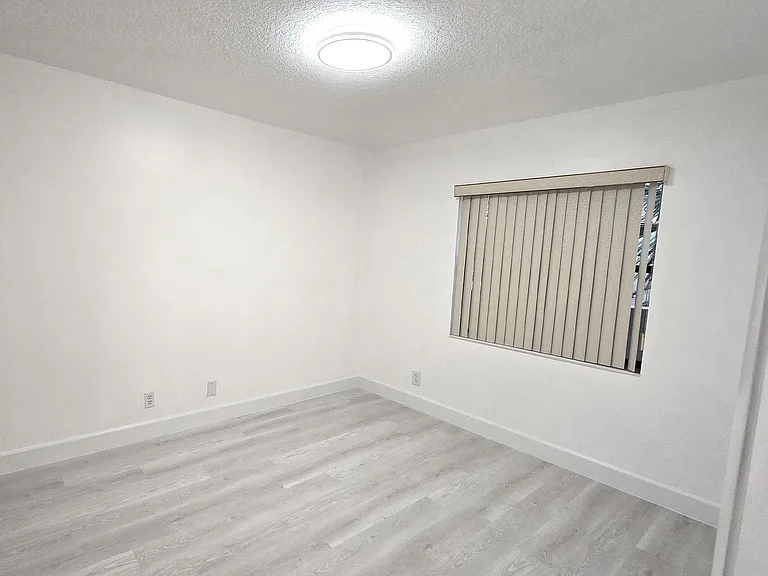 3000 NW 42nd Ave #B302 — Photo 11