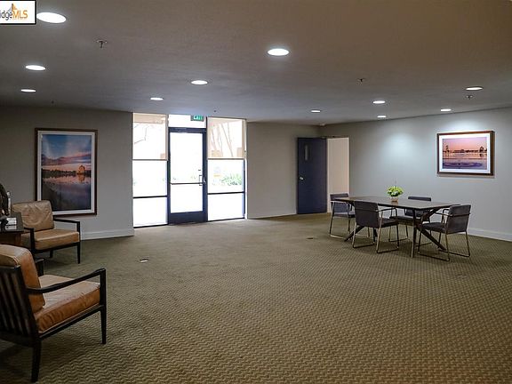 5th image of 322 Hanover Ave APT 209