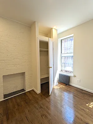 Rented by Mirador Real Estate | media 13