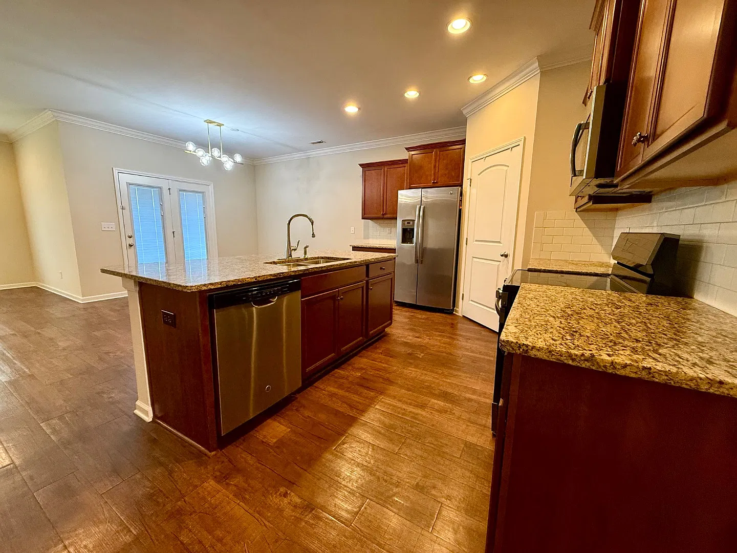 352 Harbor Glen Dr SW — Photo 4