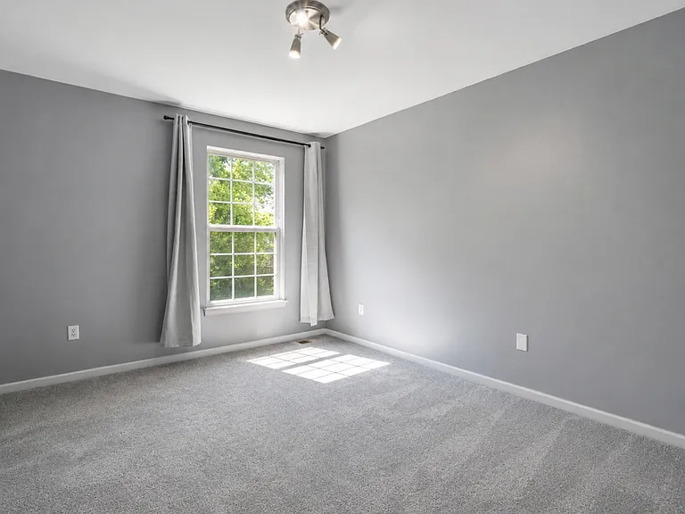 45149 Bartlett Dr — Photo 19