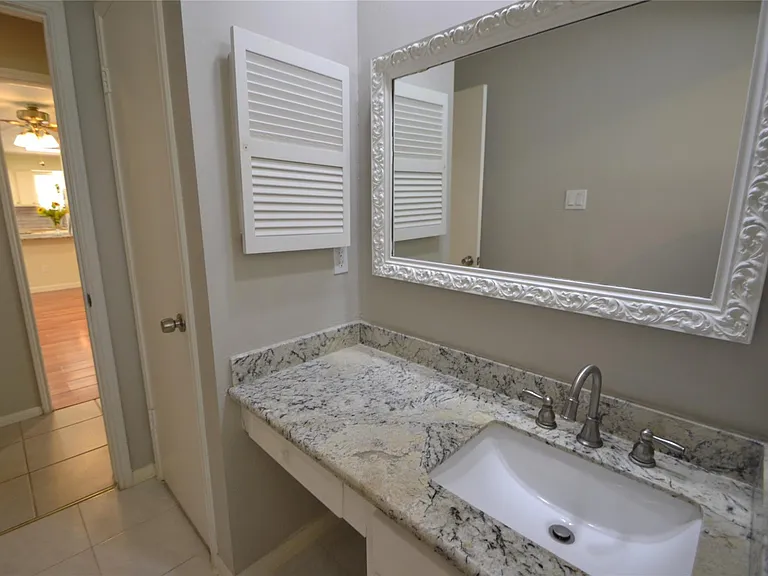 12711 Westleigh Dr — Photo 28