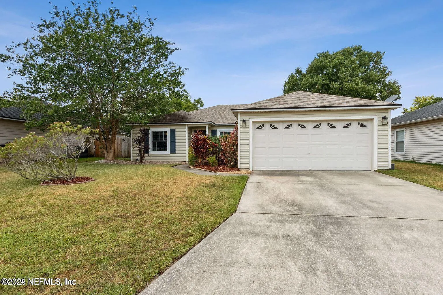 3 bed, 2.0 bath, 1492 sqft, $2,200 — Photo 1