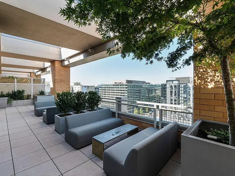 440 L St NW #305 — Photo 13