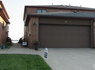 467 N Shore Dr APT A, Clear Lake, IA 50428