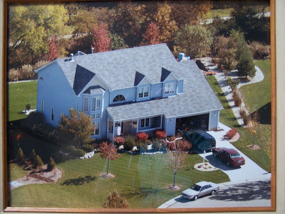 aerial view of house, front and back