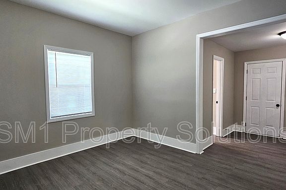 3rd image of 1211 22nd St