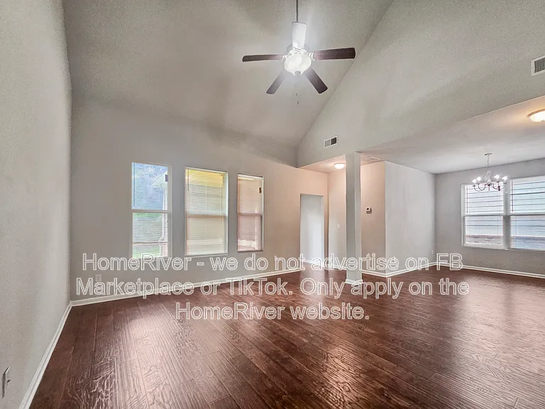 174 Daisy Cir — Photo 5