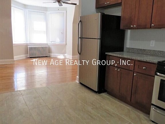 5th image of 5029 Cedar Ave #3