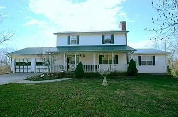 2nd image of 1225 Owens Ln