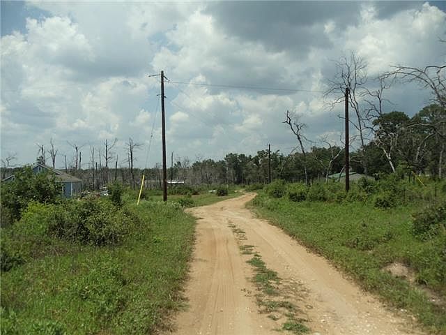 2nd image of 135 Lonesome Dove Rd