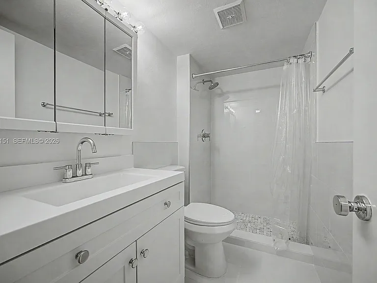 1205 Mariposa Ave #415 — Photo 13