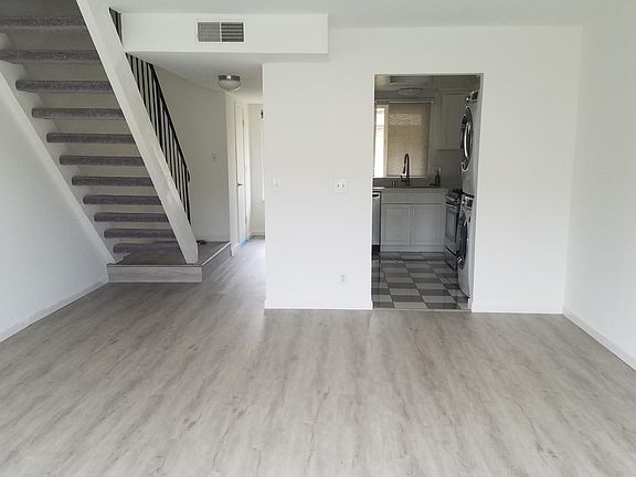 3rd image of 2747 Kilconway Ln